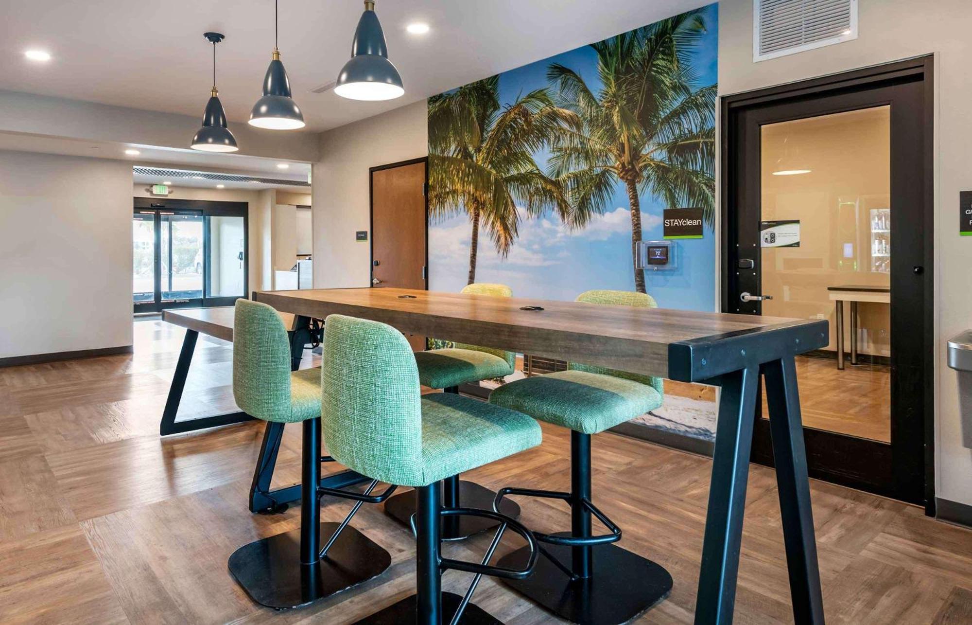 Extended Stay America Premier Suites - Tampa - Fairgrounds - Casino エクステリア 写真
