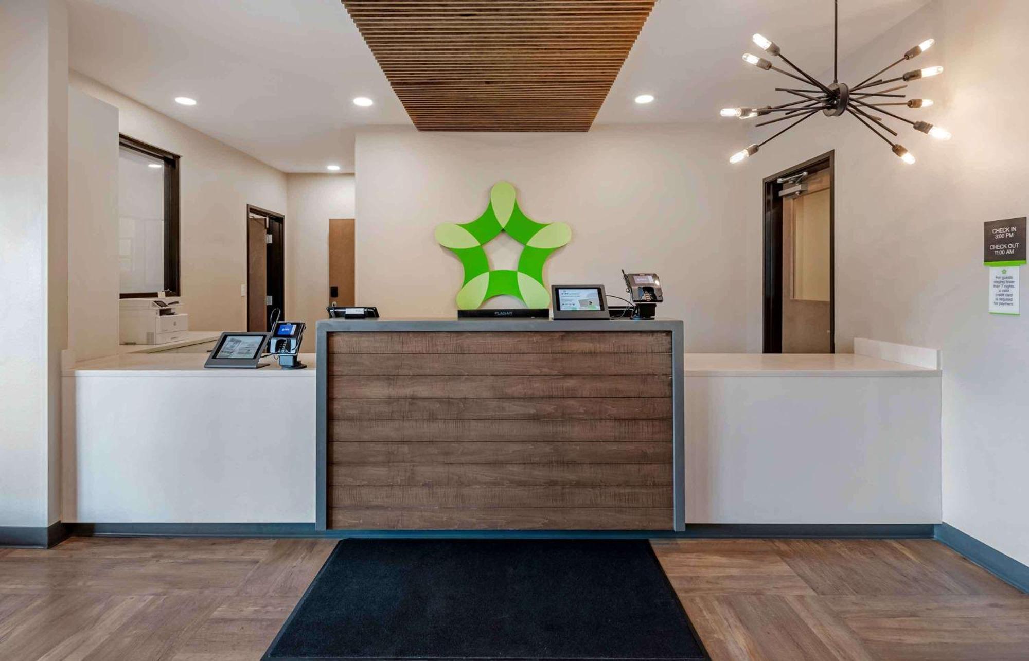Extended Stay America Premier Suites - Tampa - Fairgrounds - Casino エクステリア 写真