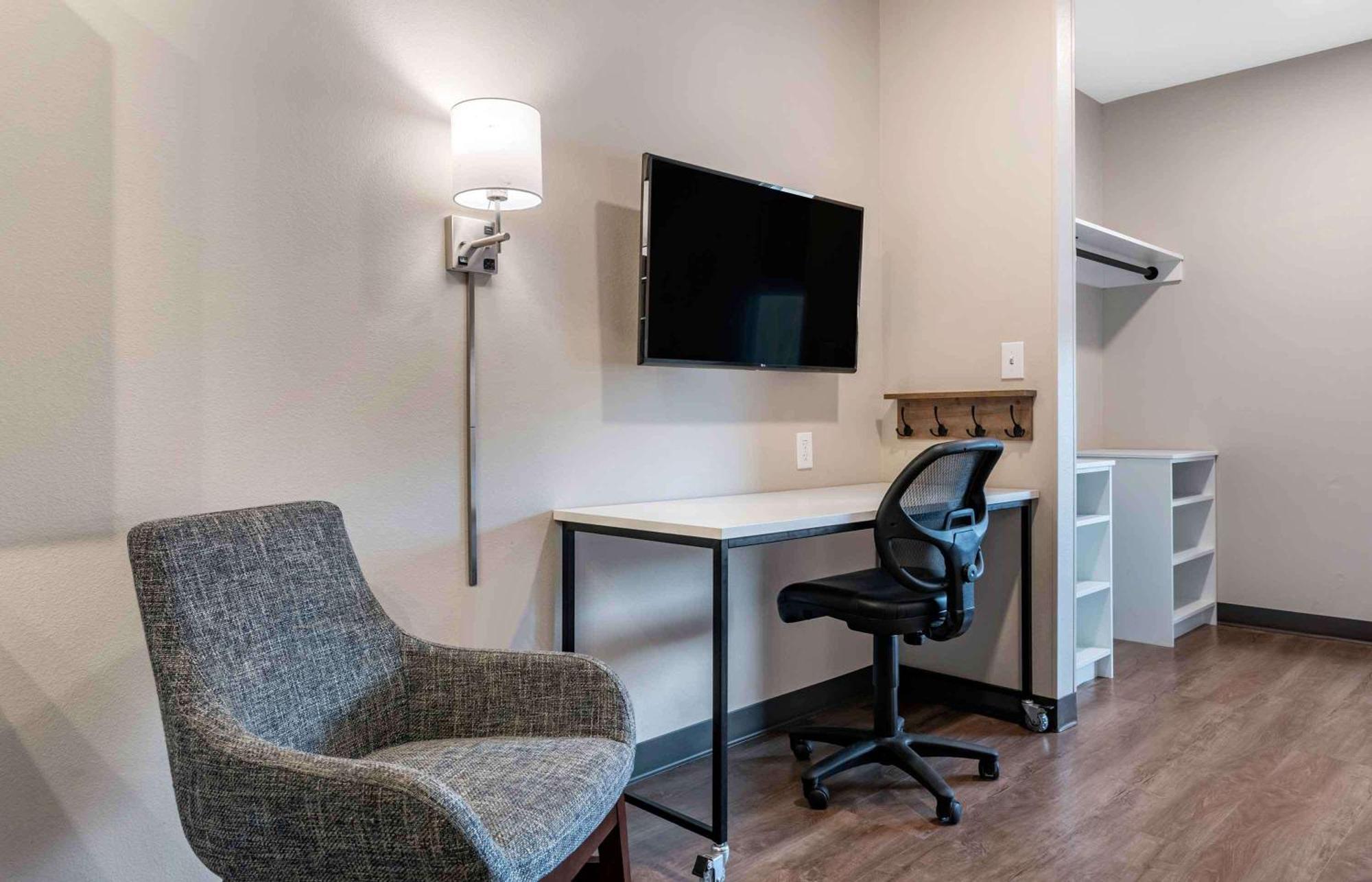 Extended Stay America Premier Suites - Tampa - Fairgrounds - Casino エクステリア 写真